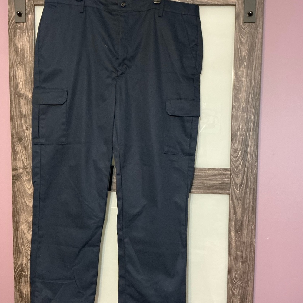 Red Kap Men's White Cargo Pants 44 x 32 brand new